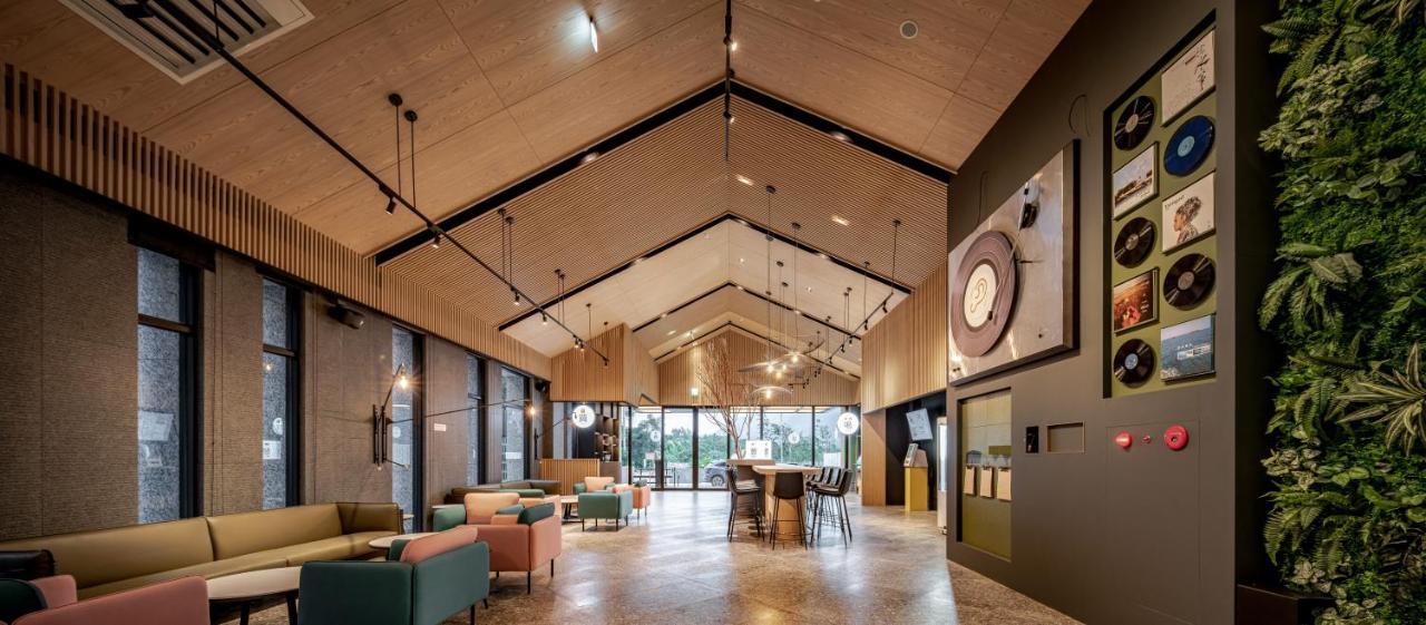 The Moment Hotel Hualien By Lakeshore Shunan Exteriör bild